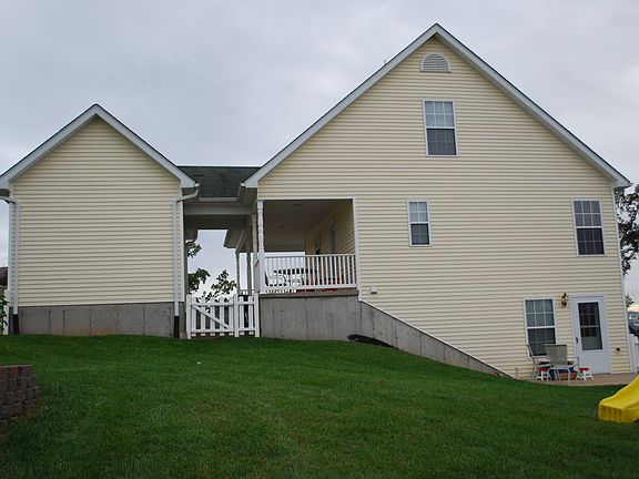 2nd image of 313 Park Hill Dr