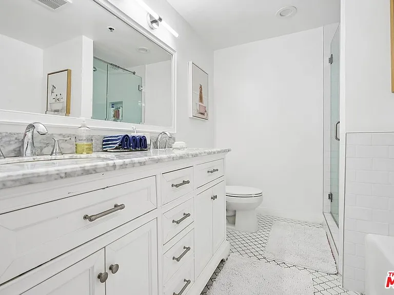 125 Montana Ave #304 — Photo 18
