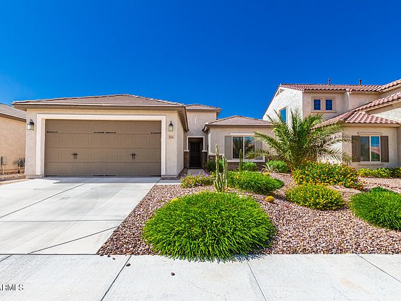2nd image of 3658 N BARRINGTON Drive