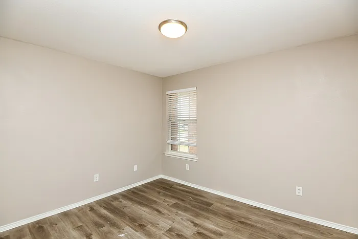 420 Heritage Dr — Photo 13