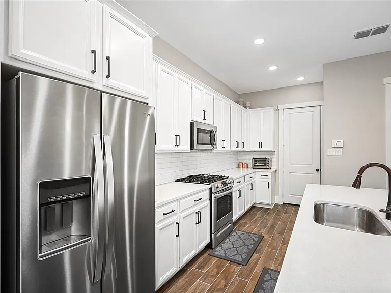 1411 Biondo Way — Photo 9