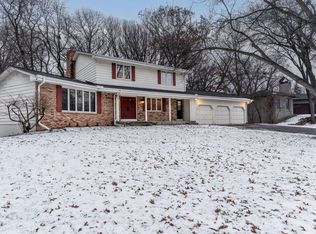 9901 Saint Johns Rd, Minnetonka, MN 55305