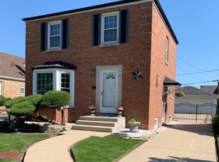 5645 N Olcott Ave, Chicago, IL 60631