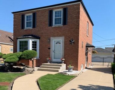 5645 N Olcott Ave, Chicago, IL, 60631