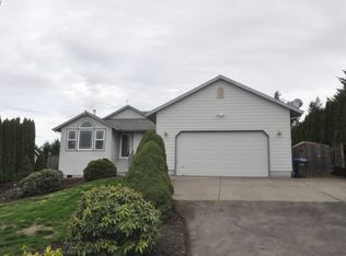 9445 SE Levern Ln, Happy Valley, OR