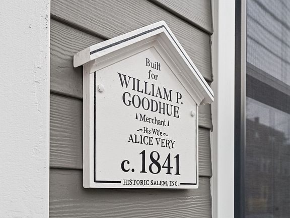 3rd image of 49 Essex St #2L