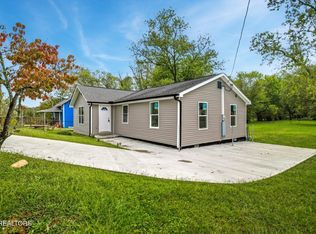 477 Marlow Cir, Clinton, TN 37716