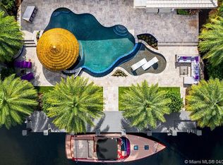 518 Palm Dr, Hallandale, FL 33009