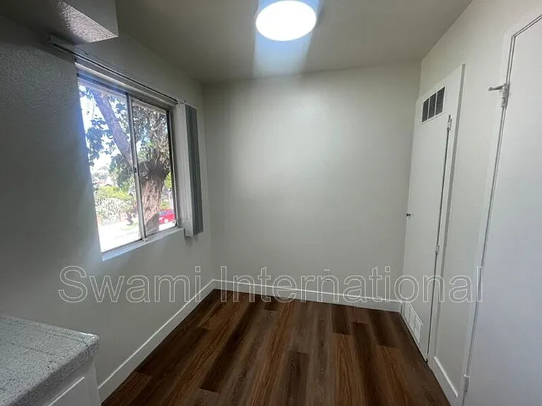 345 E Stepney St #9 — Photo 12