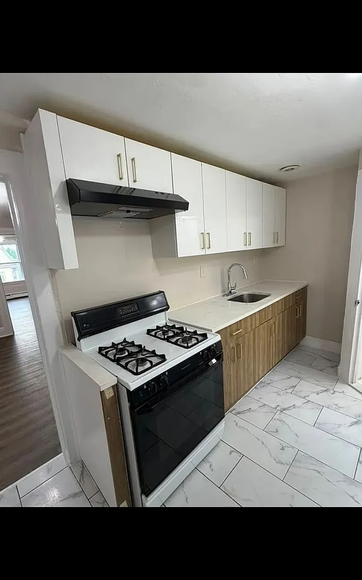 2 bed, $1,700 — Photo 1