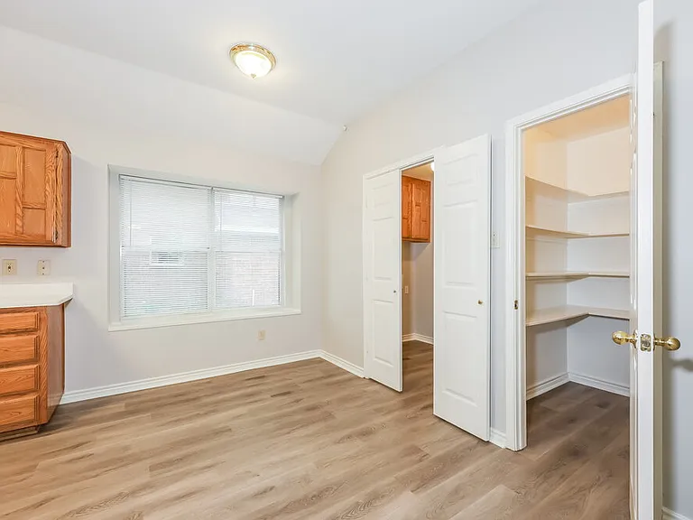 7605 Colfax Dr — Photo 6