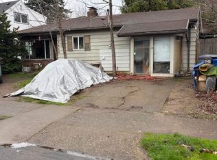 7955 SE Center St, Portland, OR 97206