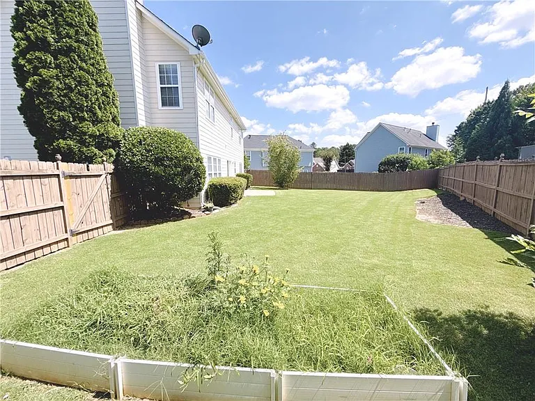 3361 Shallowford Green Dr — Photo 28