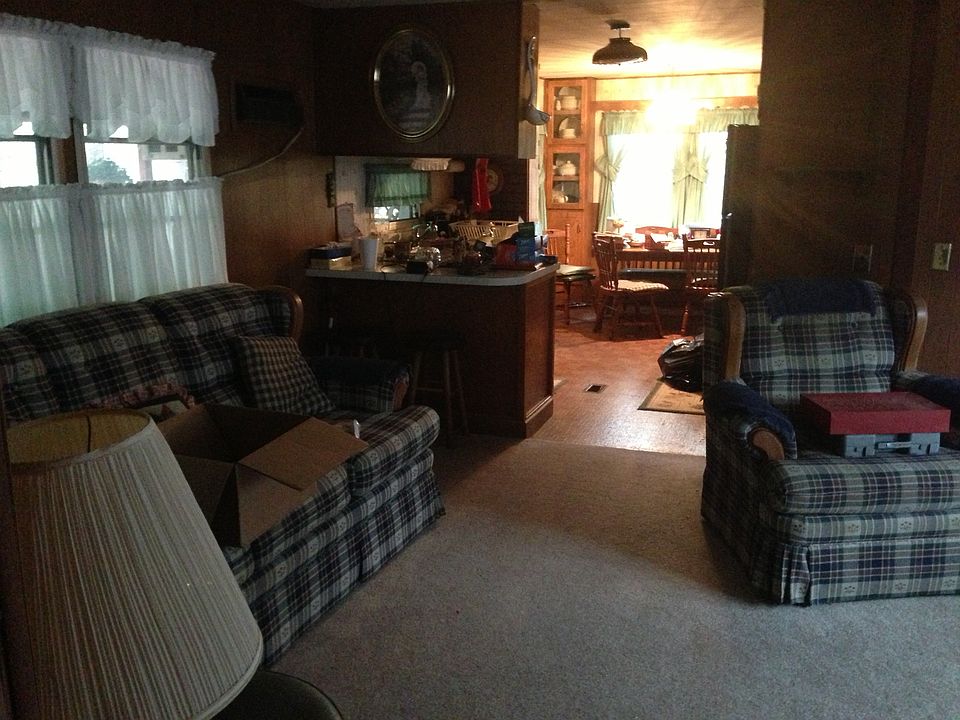 2nd image of 16606 Hares Valley Rd
