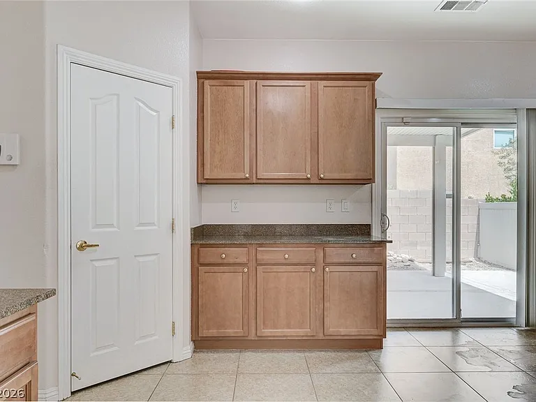 5048 Lower Falls Ct — Photo 21