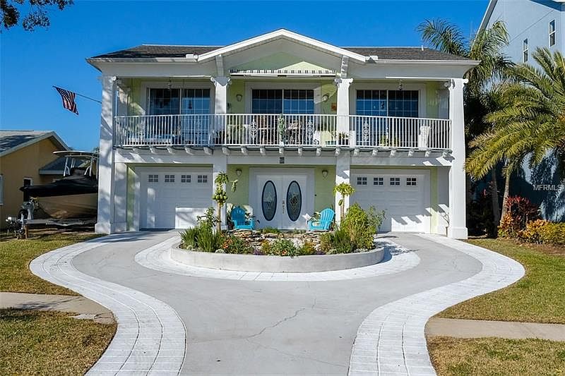 1st image of 506 Shore Dr W