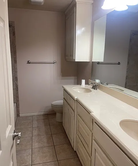 1708 Rockview Dr — Photo 19