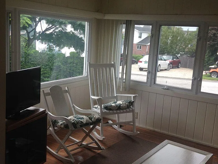 66 Town Beach Rd — Photo 4