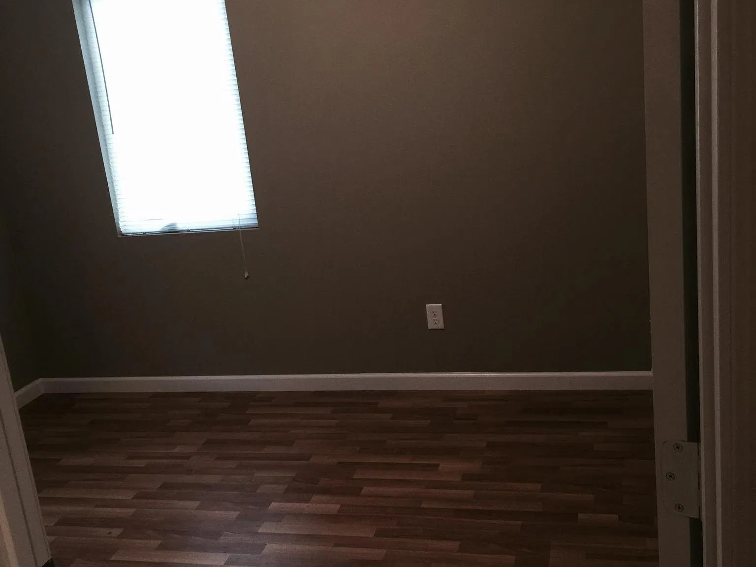 4 bed, 1400 sqft, $1,650 — Photo 2