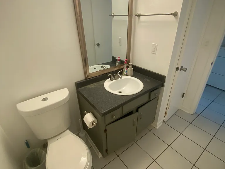 220 Ann Cir #4 — Photo 5