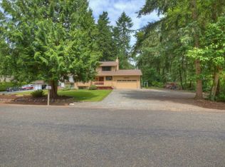 4409 Lakeridge Dr E, Lake Tapps, WA 98391