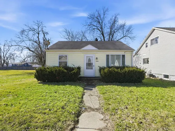 3021 S Main St, Elkhart, IN 46517