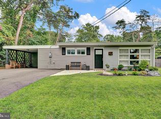 311 Walnut Ln, Mount Laurel, NJ 08054