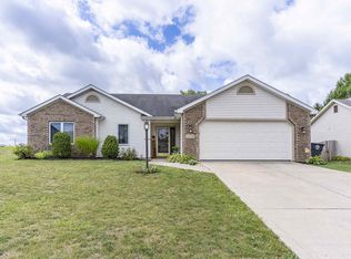 1719 Broken Oak Rd, Fort Wayne, IN 46818