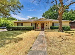 131 S Lynn Ave, Denison, TX 75020