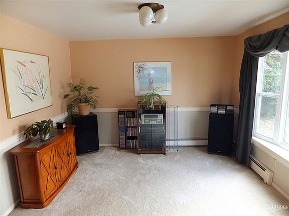 5th image of 7518 Hermitage Pl