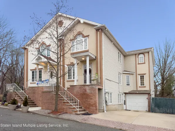 15 Erika Loop, Staten Island, NY 10312