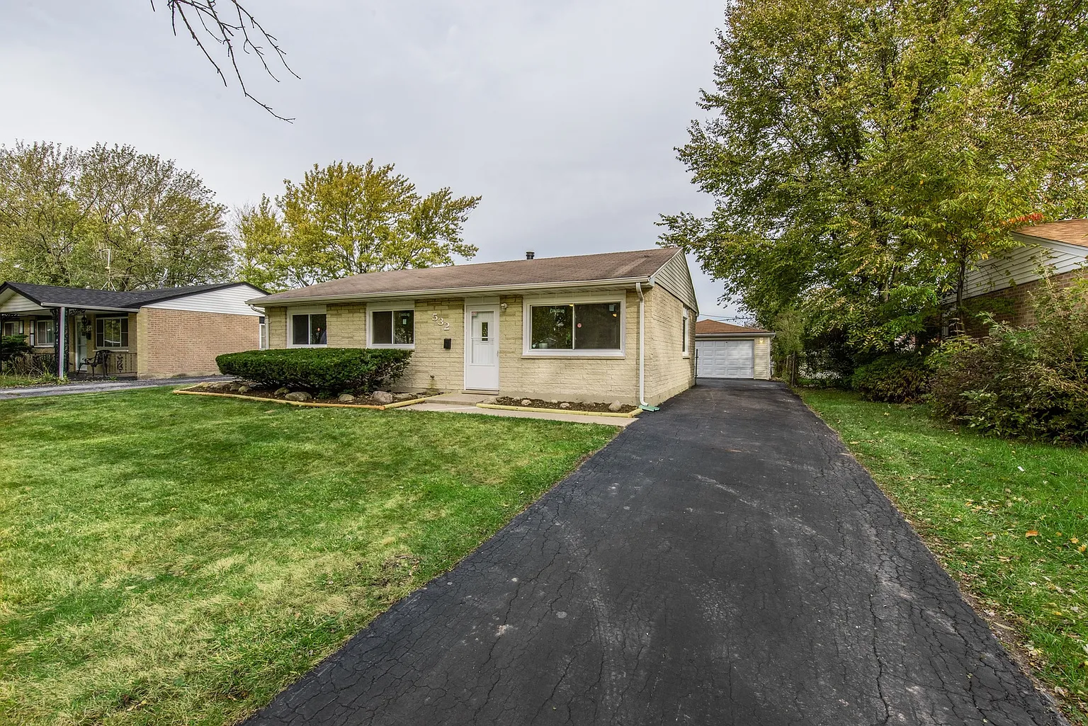 532 Hickok Ave photo 1