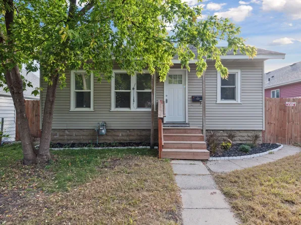 2754 Sheridan Ave N, Minneapolis, MN 55411