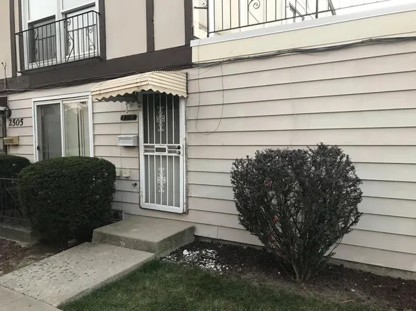 2507 Spruce Ln, Lynwood, IL 60411