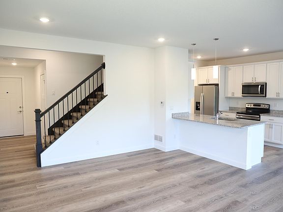 3rd image of 3841 Tanglefoot Ln #3883