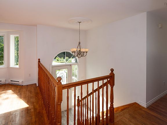 5th image of 30 Dyke Rd