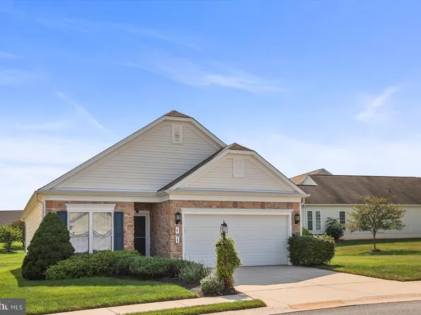 101 Butterfly Dr #106, Taneytown, MD 21787