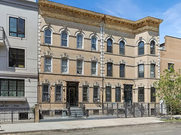 381 Sumpter St #6FAM, Brooklyn, NY 11233