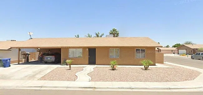 4546 W 18th Pl — Photo 1