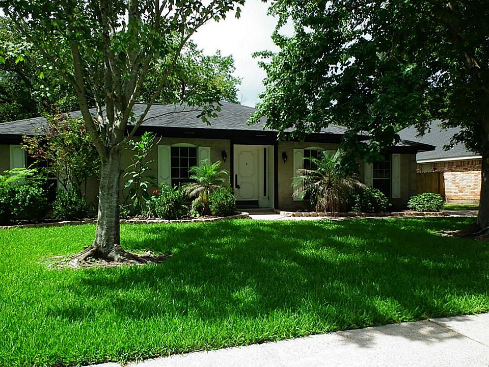 1st image of 103 Anchusa St