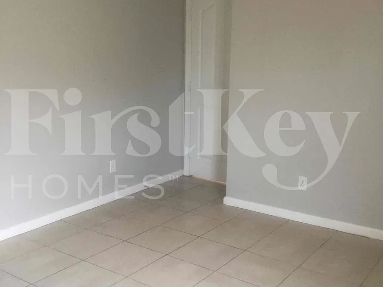 662 SW Sandbar Ter — Photo 19