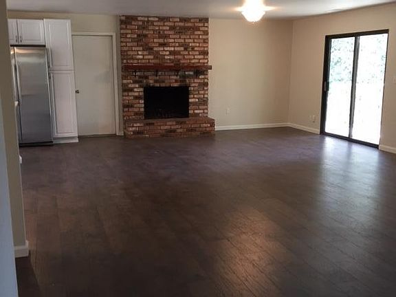 5th image of 670 Seely Ave