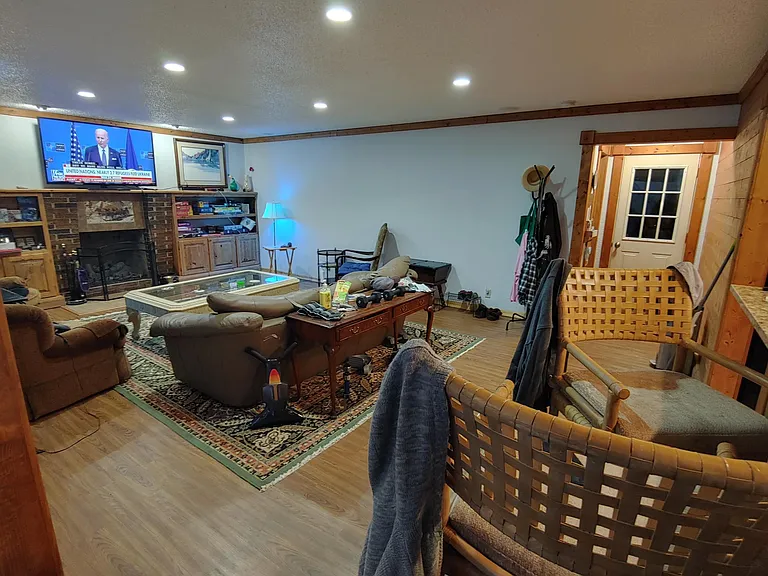 251 Avenue Point — Photo 10