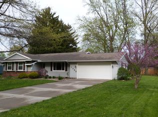 1395 Coe Ave, Clyde, OH 43410