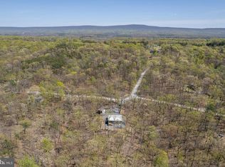 275 Oak Forest Ln, Berkeley Springs, WV 25411