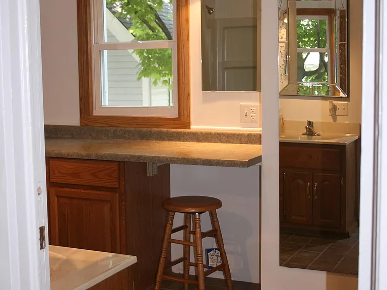 Bathroom and dressing table
