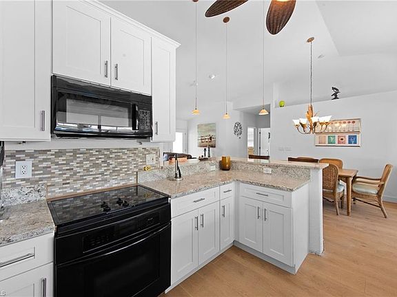 5th image of 170 SW 52nd St #170
