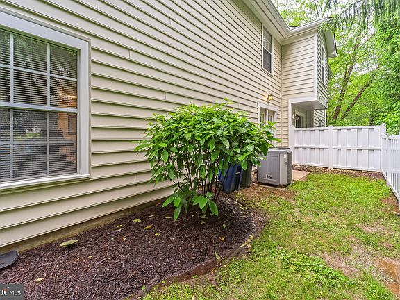 4th image of 19009 Amarillo Dr #162