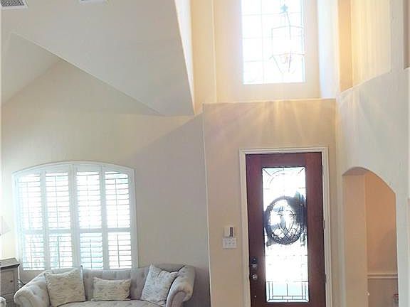 5th image of 1901 Devereux Ct