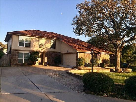1st image of 2400 Greenridge Ct